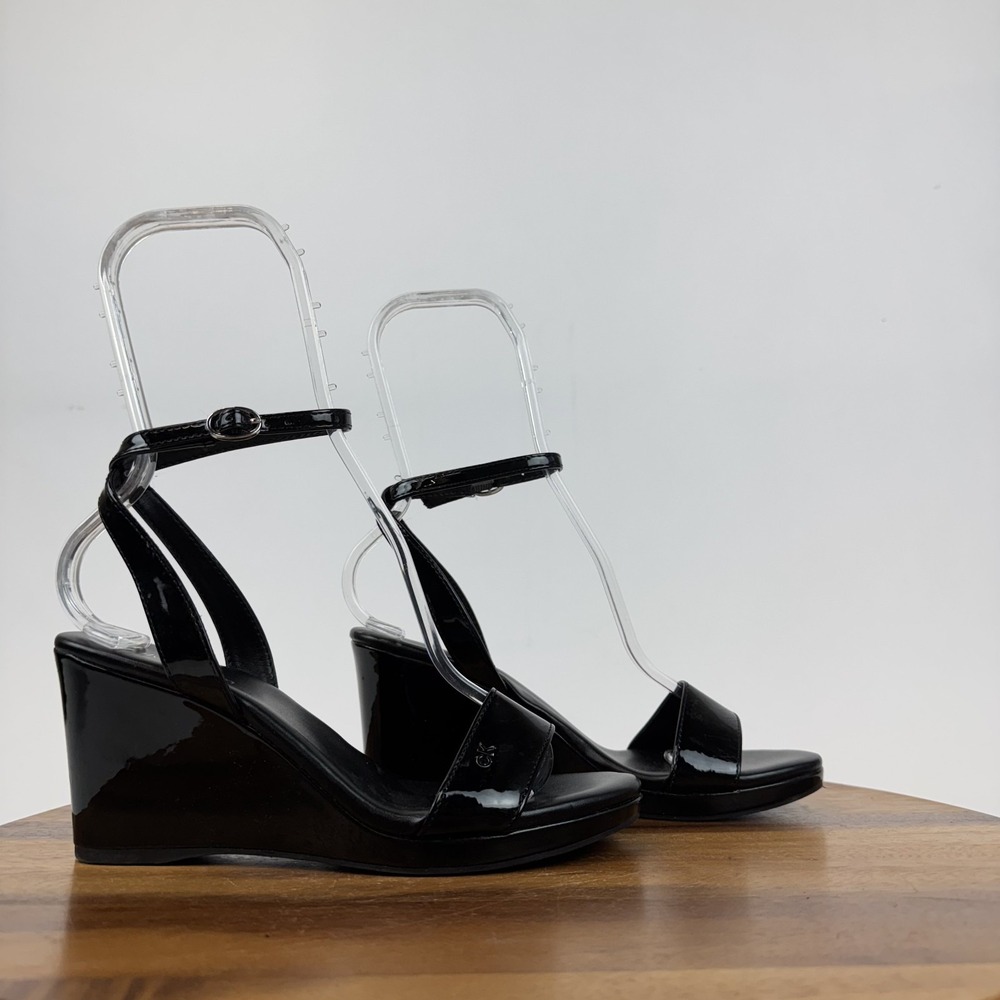 Womens Calvin Klein Belliny Black Faux Patent Leather Wedge Sandals Size 6 M GUC